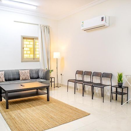 Luxurious Family 3 Bedroom Apartments 10 Mins Drive To Al-Masjid Nabawi - Nozol Noor 1 Medina ภายนอก รูปภาพ