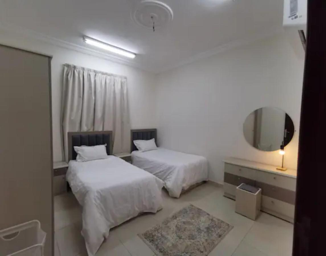 Luxurious Family 3 Bedroom Apartments 10 Mins Drive To Al-Masjid Nabawi - Nozol Noor 1 Medina ภายนอก รูปภาพ
