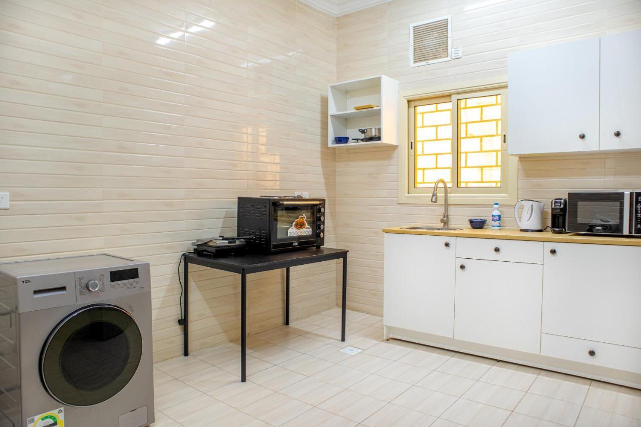Luxurious Family 3 Bedroom Apartments 10 Mins Drive To Al-Masjid Nabawi - Nozol Noor 1 Medina ภายนอก รูปภาพ