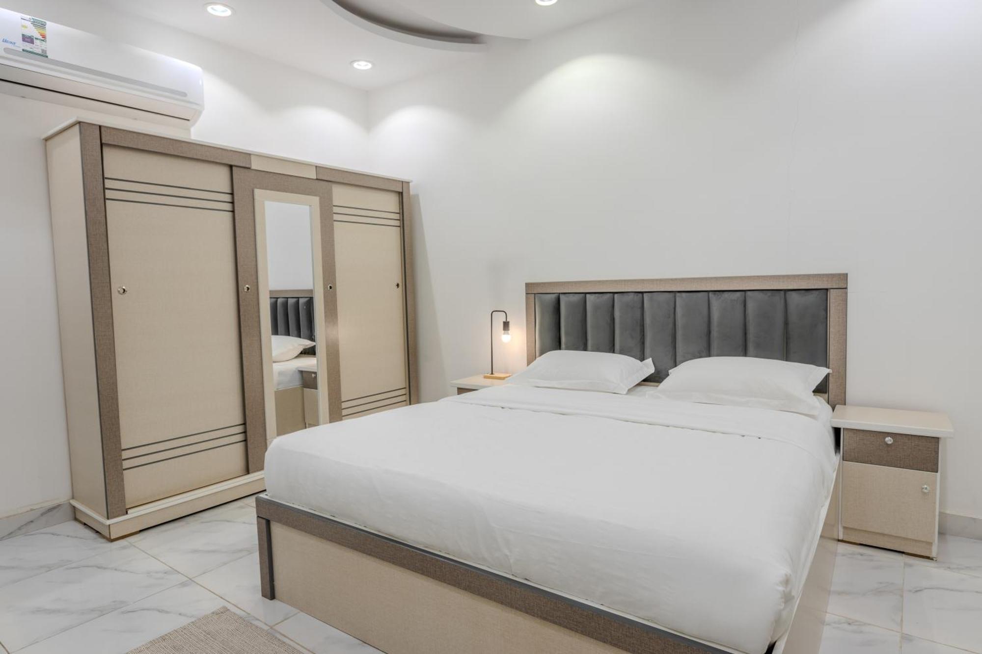 Luxurious Family 3 Bedroom Apartments 10 Mins Drive To Al-Masjid Nabawi - Nozol Noor 1 Medina ภายนอก รูปภาพ